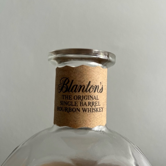 Blanton's Bourbon Single Barrel Bottle with Topper And Original Label EMPTY “0” - Picture 3 of 8